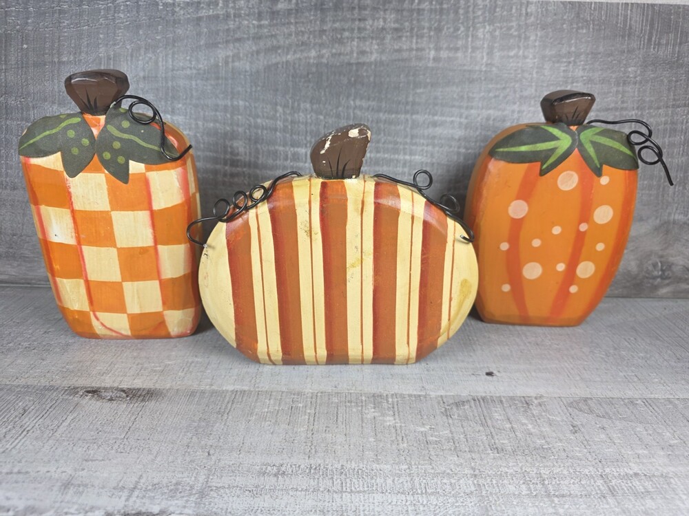 Distressed Painted Wood Carved Chunky Pumpkins Halloween Fall Country Decor b38